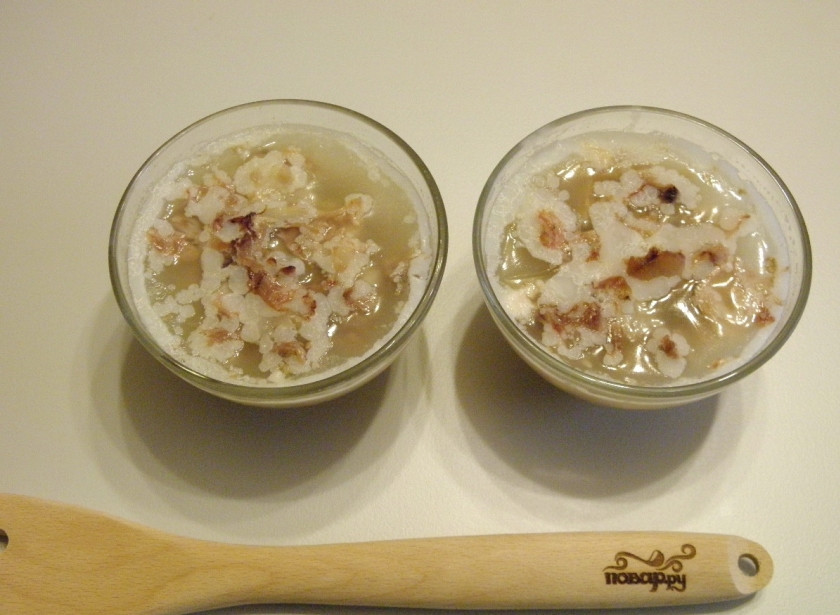 1. Этап. Студень из свиных ножек: Студень готов! Приятного аппетита! Подавайте студень с горчицей или хреном.