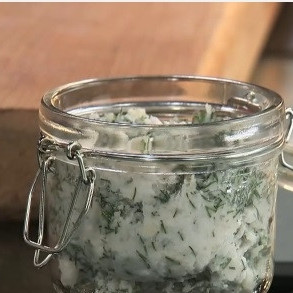 Сало с зеленью и чесноком