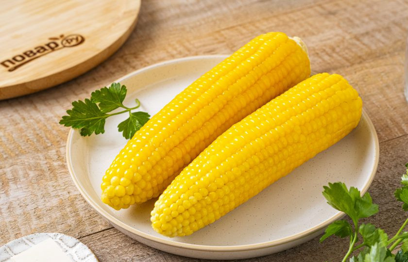 1. Этап. Варёная кукуруза со сливочным маслом: Вареная кукуруза готова, приятного аппетита!