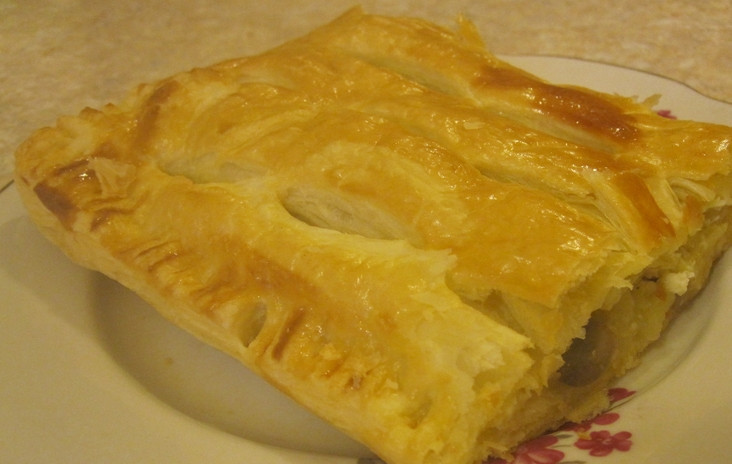 1. Этап. Слоеное бездрожжевое тесто с капустой: Приятного аппетита!