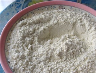 1. Этап. Торт Дунайские волны: 4. Отдельно просеять муку и разрыхлитель.