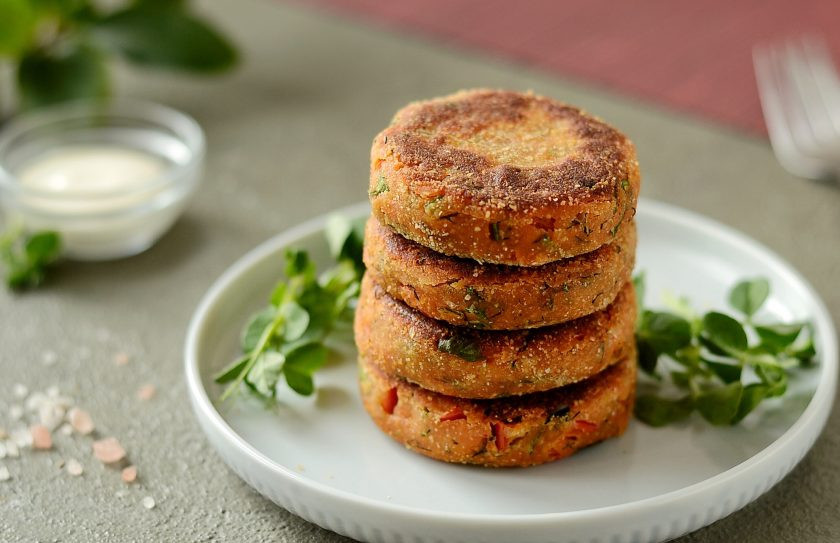 1. Этап. Котлеты из нутовой муки: Котлеты из нутовой муки готовы, приятного вам аппетита!