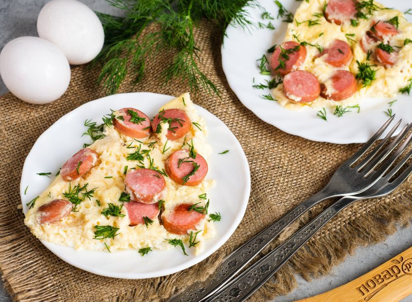 1. Этап. Омлет с сосисками в мультиварке: Приятного аппетита!