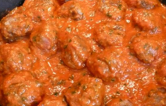 1. Этап. Соус для тефтелей для детей: Подаем тефтели с томатным соусом. Приятного аппетита!