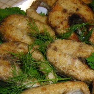 Щука на сковороде