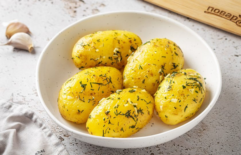 1. Этап. Картофель по-еврейски: Картофель по-еврейски готов, приятного вам аппетита!