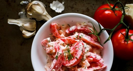 1. Этап. Легкий и быстрый салат: Салат перемешайте, посолив его по вкусу. Приятного аппетита!