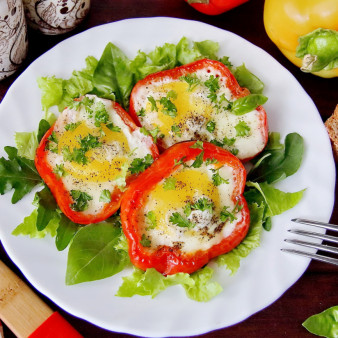 Яичница в болгарском перце