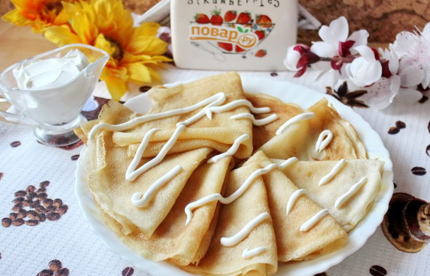 1. Этап. Блины без яиц на кипятке: Блины без яиц на кипятке готовы. Подавайте в теплом виде с вареньем, джемом или сметаной. Приятного аппетита!