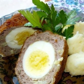 Зразы с целым яйцом