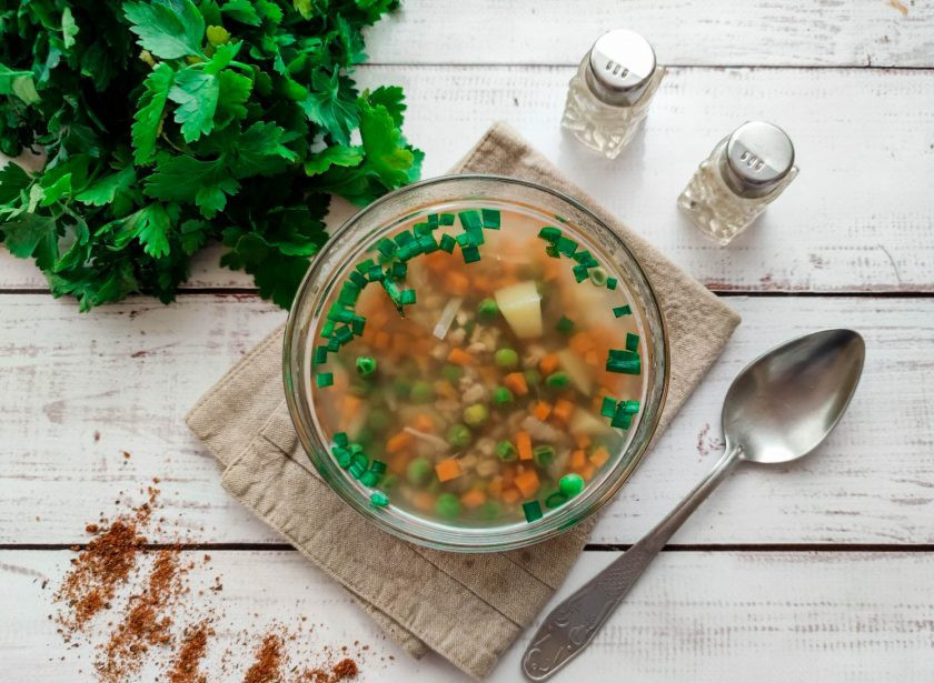 1. Этап. Диетический суп с перловкой: Диетический суп с перловкой готов. Приятного аппетита!