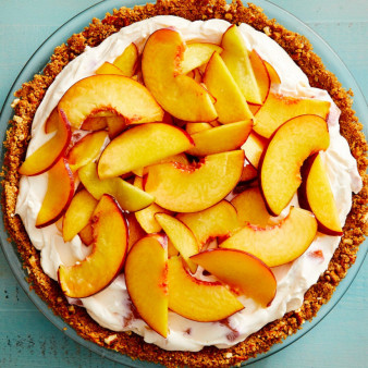 No-Bake Peaches & Cream Pie