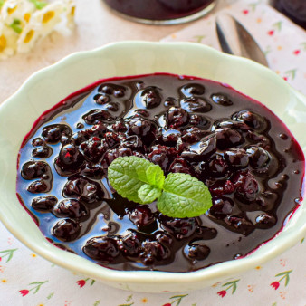 Варенье Пятиминутка из черной смородины