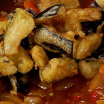 Баклажаны в кисло-сладком соусе по-китайски