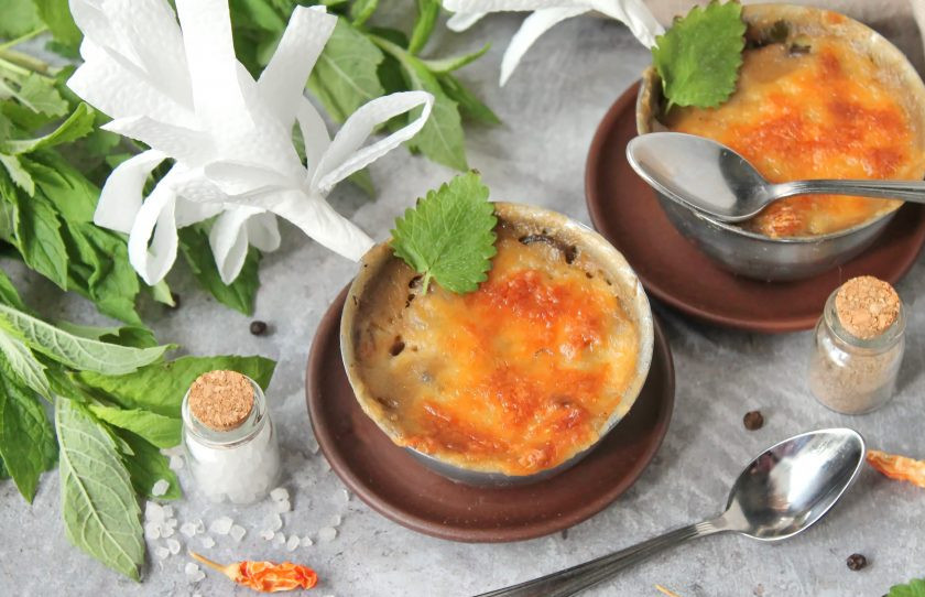 1. Этап. Жульен из маслят: Приятного аппетита!