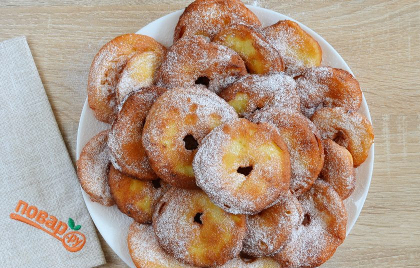 1. Этап. Яблочные пончики: Яблочные пончики готовы.