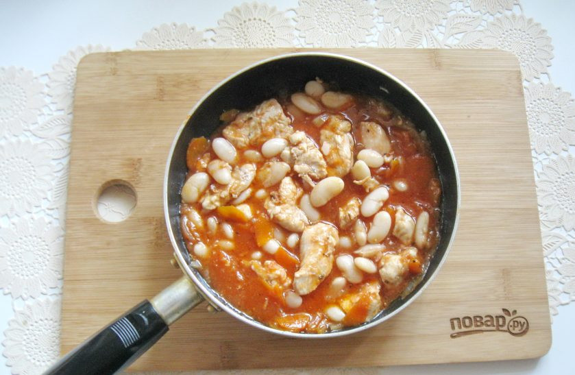 1. Этап. Косуле: Перемешайте все ингредиенты косуле и тушите еще 5-6 минут.