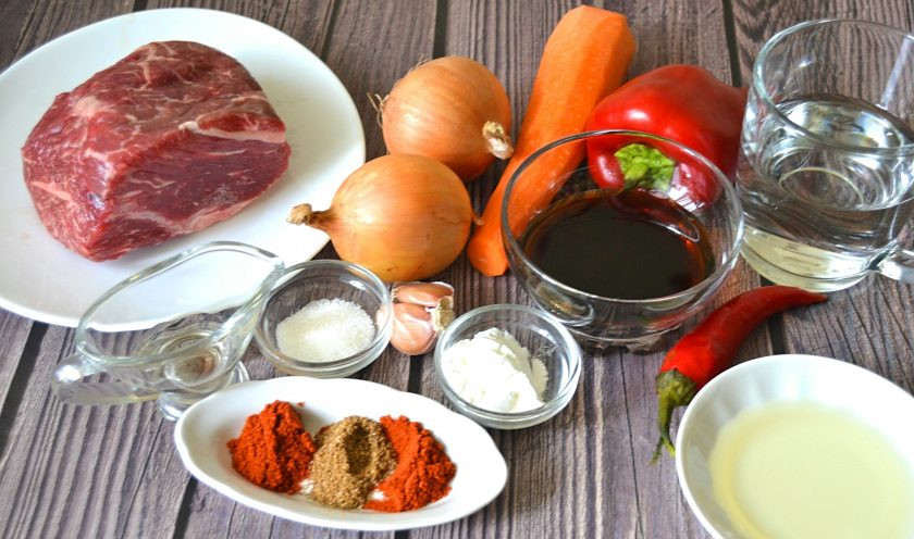 1. Этап. Мясо верёвочкой по-китайски: Подготовьте ингредиенты.