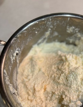 1. Этап. Творожные ватрушки на творожном тесте: До однородной массы