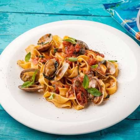 Vongole Pasta 1. Stage. Vongole Pasta: Serve hot.