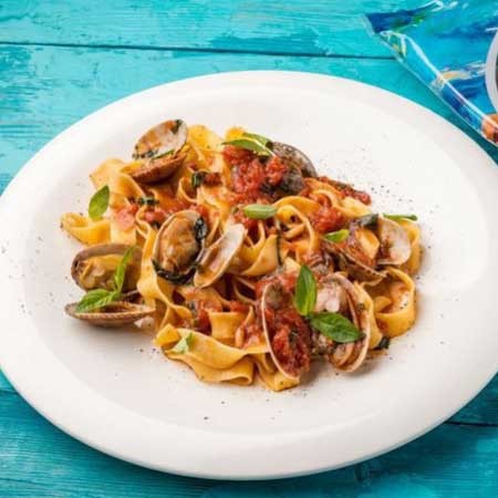 1. Stage. Vongole Pasta: Serve hot.