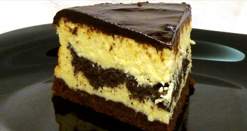 1. Этап. Сырник Королевский с маком: 9. Поставьте сырник в холодильник на 8 часов после застывания помадки. С охлажденного сырника снимите форму. Приятного аппетита!