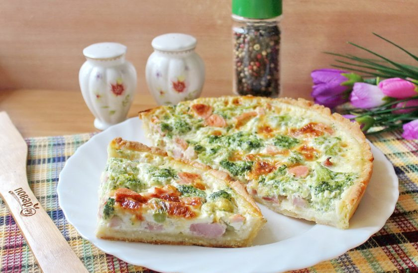 1. Этап. Киш с брокколи и шпинатом: Ароматный, нежный киш с брокколи и шпинатом готов. Можно подать к столу и в горячем, и в холодном виде.