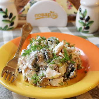 Салат Жареные грибы