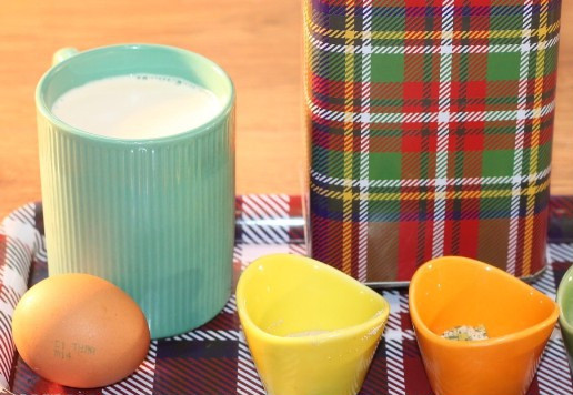 1. Этап. Круглые пирожки с овощами и яйцом: 1. Продукты для приготовления теста.