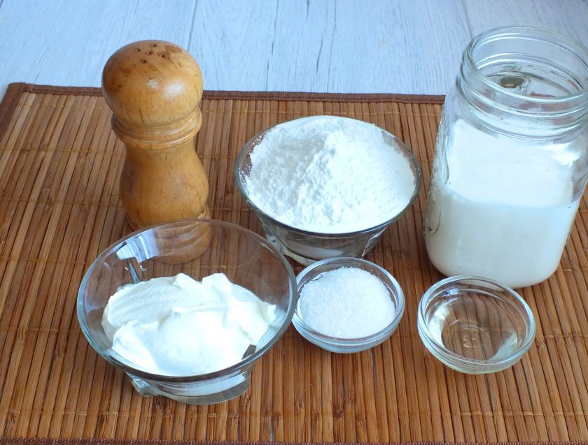 1. Этап. Лапшевник из блинов: Подготовьте необходимые ингредиенты.