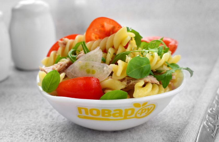 1. Этап. Паста-салат с консервированным тунцом: Приятного аппетита!