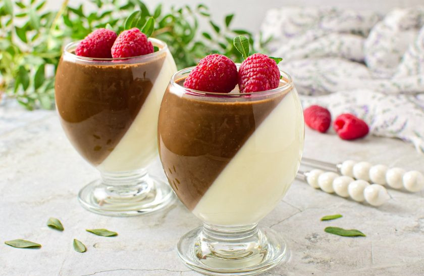 1. Этап. Панна котта Ты и я: Готовые десерты подавайте к столу.