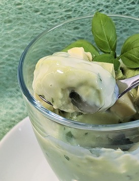 1. Этап. А-ля филиппинский десерт из авокадо: Вот вроде бы ооочень просто, но вкууусно и сытно!