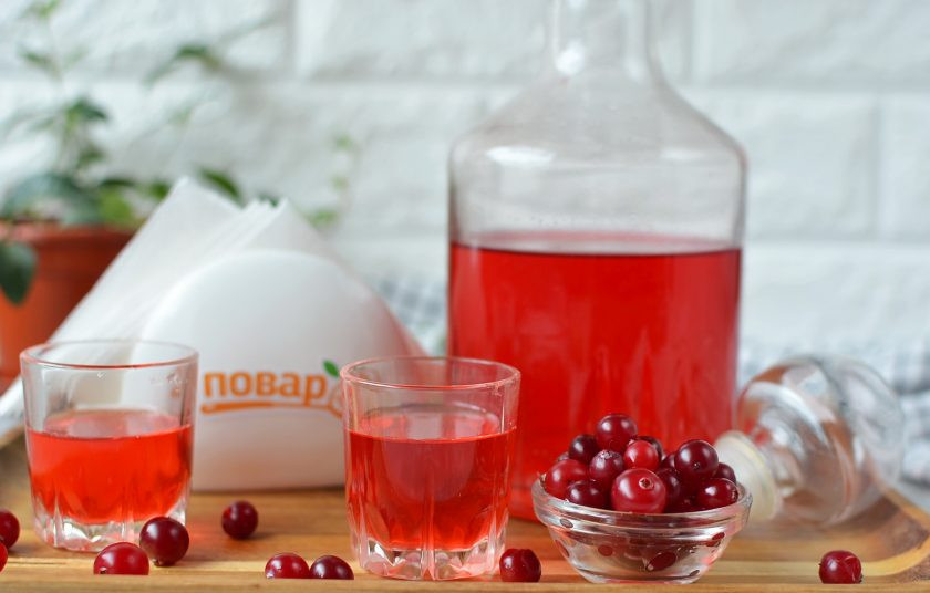 1. Этап. Клюковка: Через недельку можно пробовать. Угощайтесь!