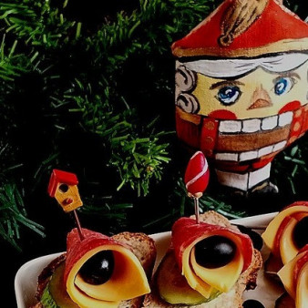 Закуска из сыровяленой индейки