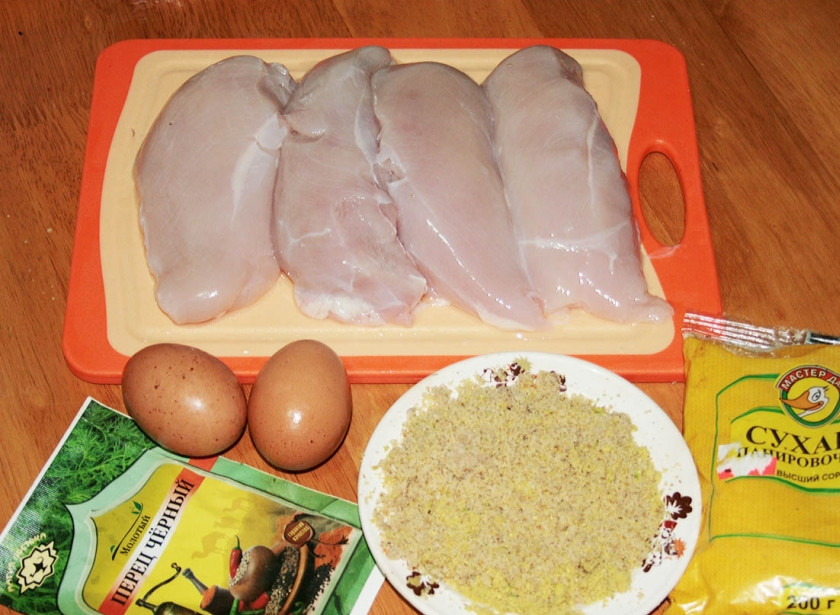 1. Этап. Куриные грудки в арахисе: Подготовьте необходимые ингредиенты.