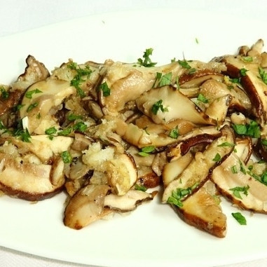 1. Этап. Белые грибы жареные: Жареные белые грибы готовы! Приятного аппетита.