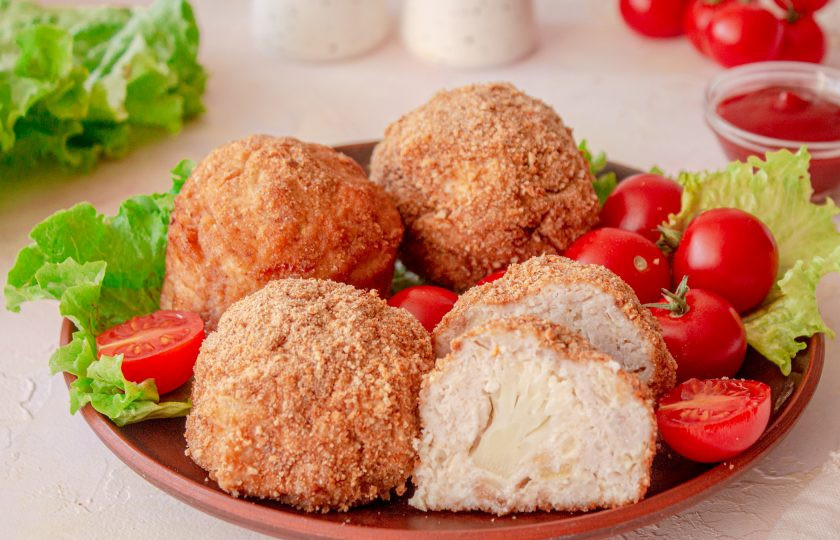 1. Этап. Мясные колобки с хрустящей корочкой и цветной капустой: Приятного аппетита!