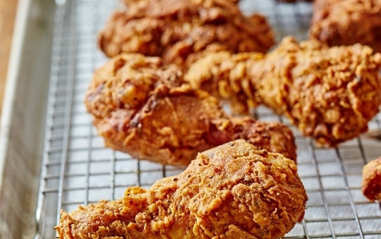 1. Этап. Жареная курица в хрустящей панировке: 7. Вот такая жареная курица. Приятного аппетита!