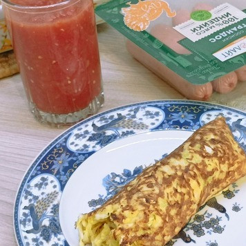 1. Этап. Сосиски в капусте: Сытный завтрак или даже полноценный обед готов.