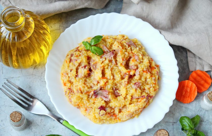 1. Этап. Кукурузная каша с тушенкой: Приятного аппетита!