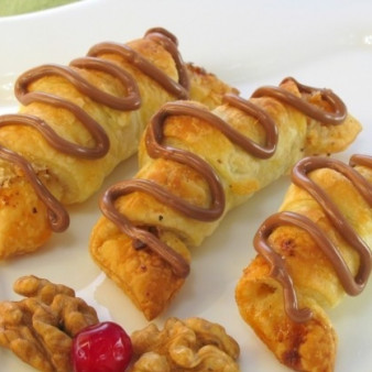 Рогалики с орехами