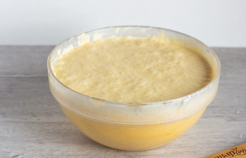 1. Этап. Простая пасха: Взбейте массу ещё раз.