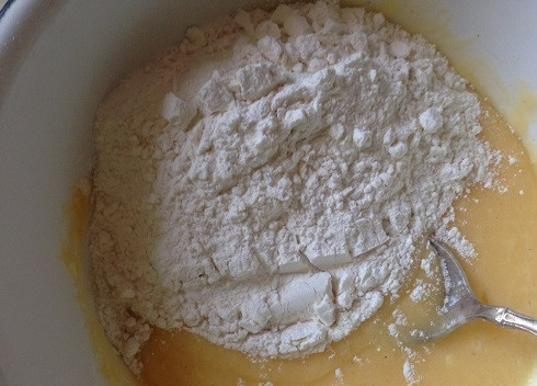 1. Этап. Курабье: Добавим муку.