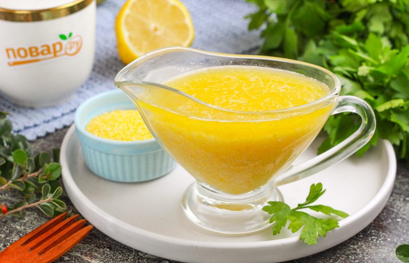 1. Этап. Соус сухарный: Перелейте его в соусник или креманку, пиалу и подайте к столу в горячем виде. Соус подается только горячим, чтобы масло не застыло. Поливайте гарниры из цветной капусты и тыквы, болгарского перца и т.д. Приятного вам аппетита!