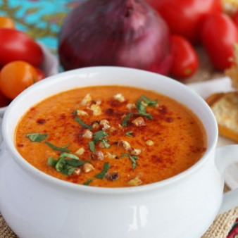 Томатная похлебка с кукурузой