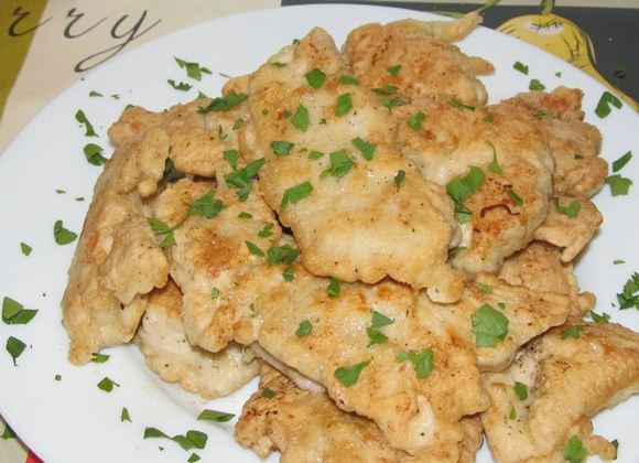 1. Этап. Жареная курица в кляре: Кляр для курицы готов, приятного аппетита!