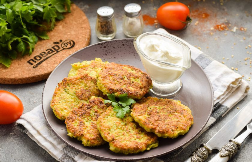 1. Этап. Оладьи из брокколи и кабачков: Приятного аппетита!