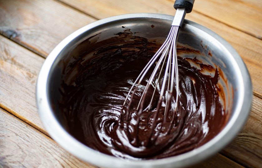 1. Этап. Шоколадный торт с кремом из маскарпоне: Шоколадный ганаш готов.