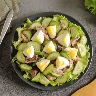 Рыбный диетический салат